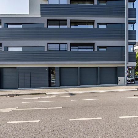 Nomads Lux - 2Bdr & Parking Flores Square ปอร์โต ภายนอก รูปภาพ