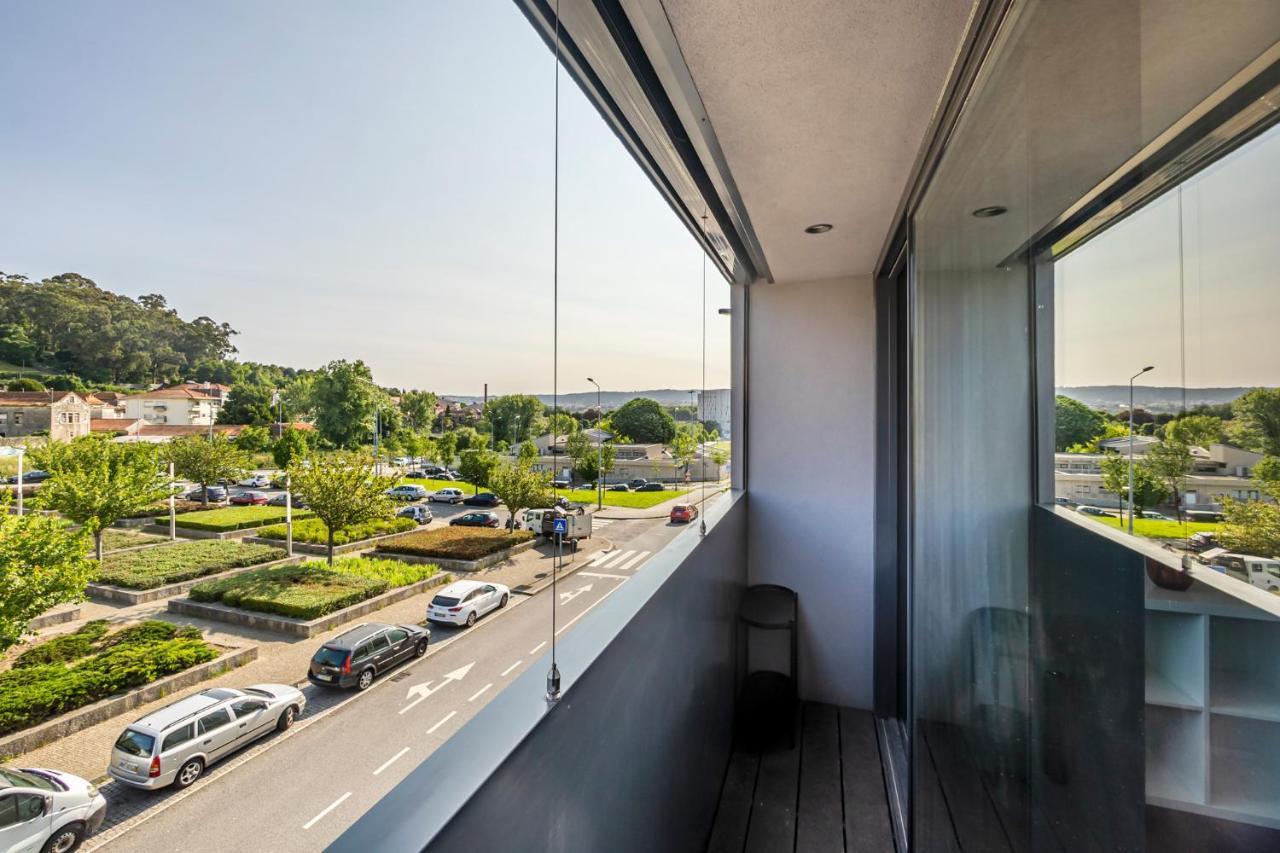 Nomads Lux - 2Bdr & Parking Flores Square ปอร์โต ภายนอก รูปภาพ